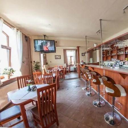 Slanina 3* Kravaře